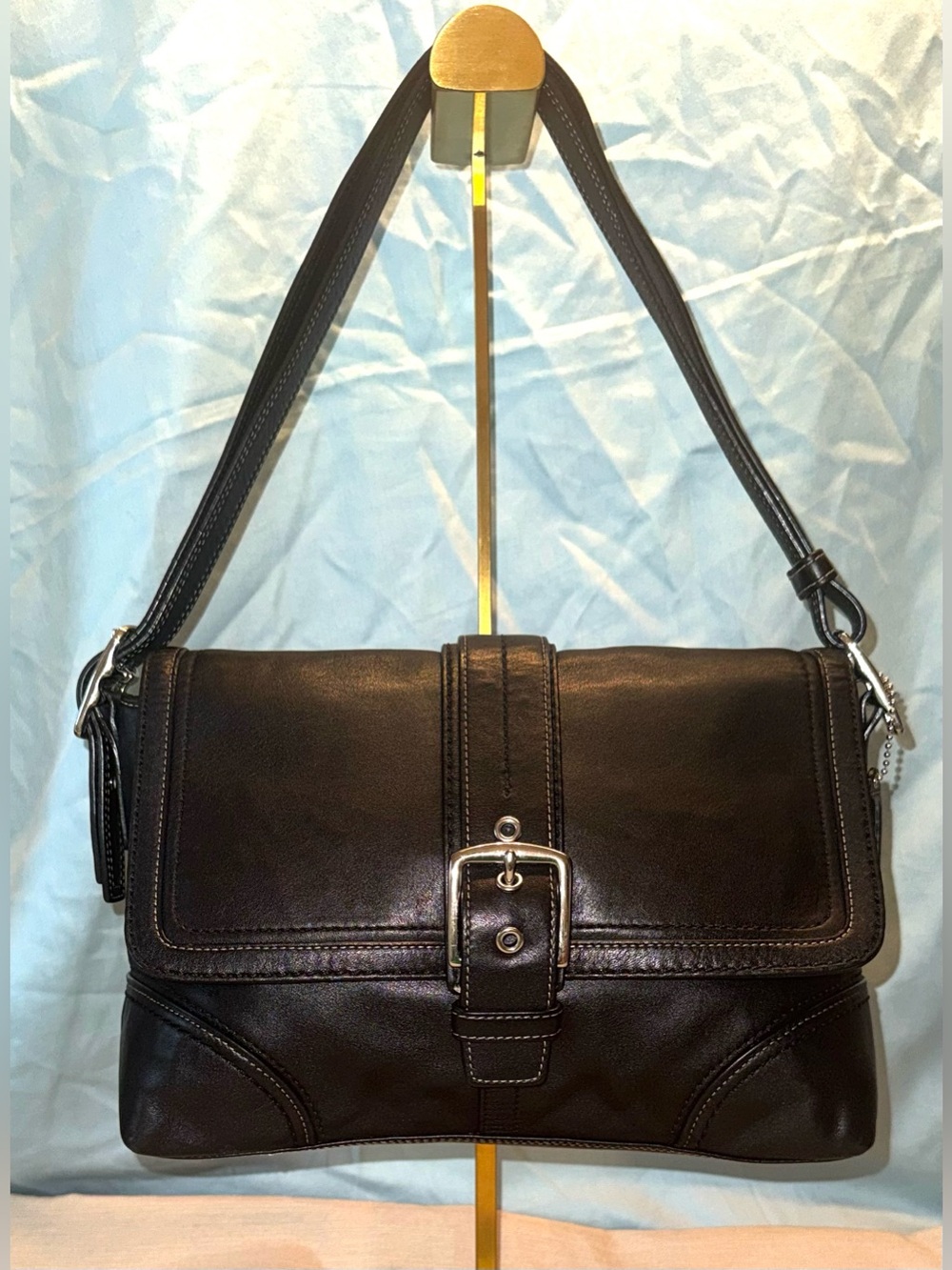 Coach Y2K Hampton Black Leather Crossbody/Shoulder Bag w/Buckle on Flap Closure